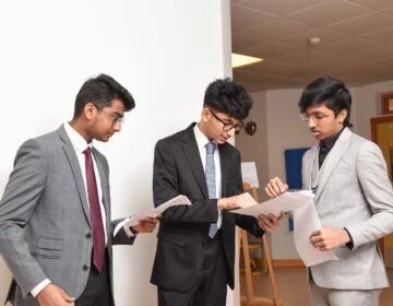 تدريب وإدارة نادي مناظرات